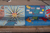 <center>Le banc </center>Natalia Permitina et ses amis artistes pour l'Atelier des Artistes en Exil à Marseille. <br> Famille Yvora-Fourcade, 2025. Nine et Yoyo. Marseille, Amour, Générosité, Fantaisie, Joie, Maison Carrée.