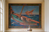 <center>La pêche au Gangui</center>Hall du Muséum. J.Francis Auburtin.  . On décèle dans cette scène de pêche l'influence du japonisme : cadrage audacieux, premier plan oblique, motif tronqué, palette intense et limitée, traitement graphique des vagues. « Il convient de qualifier d’eissaugue le filet qui présente ici deux poignées de cordage gainées de cuir alors que le gangui comporte une barre en bois ou métal qui glisse sur le fond, surmontée d’un arceau métallique qui tient grande ouverte la bouche du filet. De surcroît, le filet de gangui est gréé sur le mât au moment de le hisser à bord, ce qui n’est pas le cas dans ce tableau.
Les bateaux représentés sont deux mourre-de-pouar ».