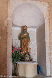 <center>Notre-Dame de la Galline</center>Statue de Saint Roch.