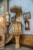 <center>Foyer Jean-François Régis. </center>Près de la chaire une petite statue de l'enfant Jésus Roi de Prague.