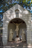 <center>La Blancarde - La Grande Compassion.</center>Le calvaire reconstruit pour abriter le Christ en croix et les statues qui étaient dans la chapelle créée en 1850. Dans le pignon, la pietà.