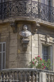 <center>Rue Briffaut.</center>Buste d'Auguste Bourdier, zouave du troisième régiment, édifiée par sa veuve.