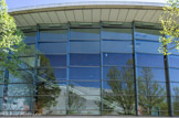 <center>Parc Chanot</center>Auditorium. Chatenet MF, Viguier JP, architectes 1996. Le bâtiment, dont l'acoustique a été soignée, est constitué par une double paroi, l'une en bois et l'autre en verre, dont la structure très élancée lui sert de façade.