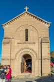 <center>Chapelle N.D. de Nazareth.</center>De style roman-provençal, la chapelle est orientée dans un axe Est-Ouest. Le porche actuel date du XVIe siècle.