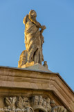 <center>Consignes sanitaires.</center> La statue de Saint-Roch, qui est en fait une copie de Chardigny, a été réalisée après la révolution.