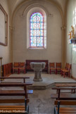 <center>L'église Saint-Denys.</center>Au baptistère, on peut voir un groupe représentant sainte Anne et sainte Marie enfant. Une belle cuve en marbre blanc.