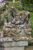 <center>Les jardins d'Albertas</center>Srtatue à l'entrée de la rampe d'accés à la terrasse des parterres.