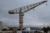 <center>Les Chantiers Navals de La Ciotat. </center>La grue de 120 tonnes de la cale n°1. En bas, le bateau-porte.