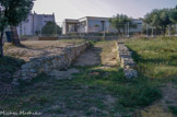 <center>Tholon. </center> Voie de la ville antique.