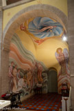 <center>Le monastère orthodoxe Saint Michel du Var</center>A gauche de l'entrée. L'archange Raphaël  conseille à Tobie de prendre le poisson qui va guérir de sa cécité son père, et Sara, sa future femme, tourmentée par sept démons. Encadrant la porte, l'archange Raphaël.