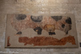 <center>Salle de Jésus.</center>Cerfs s’abreuvant.
XIVe siècle Fresque.
Provient de l’ancienne livrée Saint- Ange. Découverte en 1975 lors des fouilles du quartier de la Balance à Avignon. Palais des Papes.
