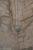 <center>Sacristie Nord.</center>Cette salle offre les principales caractéristiques architecturales du Palais Neuf de Clément VI par l’emploi plus répandu de la voûte à croisées d’ogives et l’apparition du décor sculpté, inexistant dans les constructions de Benoit XII.