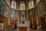 <center>Église Saint-Étienne</center>Le chœur fut achevé lors de la première moitié du XVIème par un maçon pertuisi, période durant laquelle le clocher fut une nouvelle foisreconstruit mais en restant inachevé. Ainsi, la tour incomplète reçut un clocher arcade. Son achèvement ne fut réalisé que deux siècles plus tard.