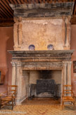 <center>Château de Lourmarin</center>Le petit salon.