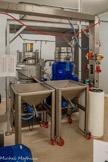 <center>Le Moulin à huile Bastide du Laval</center>Centrifugeuse verticale 
L’huile passe dans la centrifugeuse verticale pour supprimer les éventuelles particules de pulpe encore en suspension.